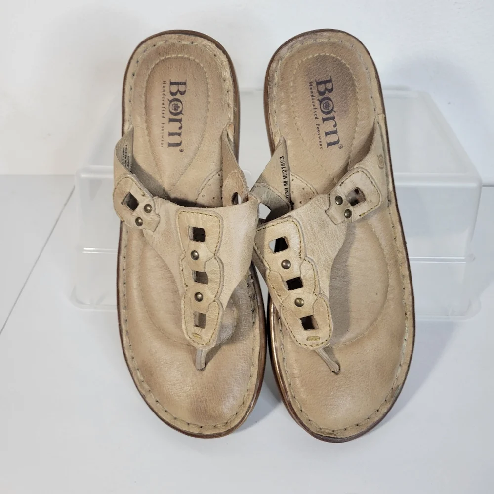 Womans Born Brown Leather Thong Flip flop Style W21803 Light brown Size 7/38 - Picture 2 of 9